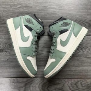 Nike Wmns Air Jordan 1 Mid Jade Smoke