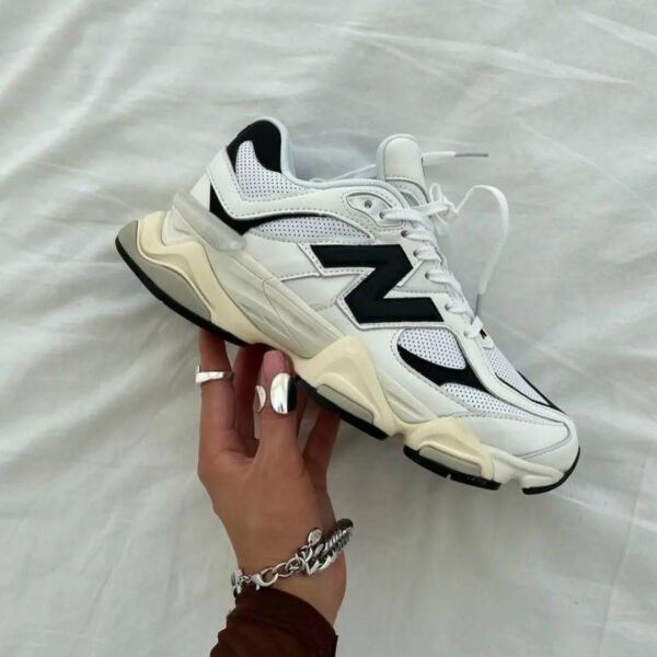 New Balance 9060 Moonbeam Driftwood