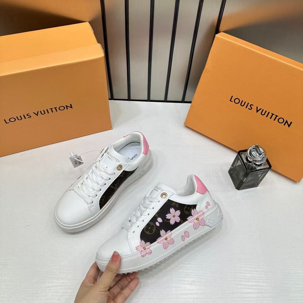 HOME | KOSMICKS | ONLINE BRAND STORE | 2026 38 WMN LV X TM Time out Sneaker White For Her