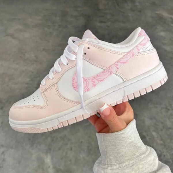 NIKE DUNK LOW PINK PAISLEY