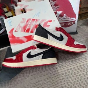 Nike Air Jordan 1 Low Trophy Room UA