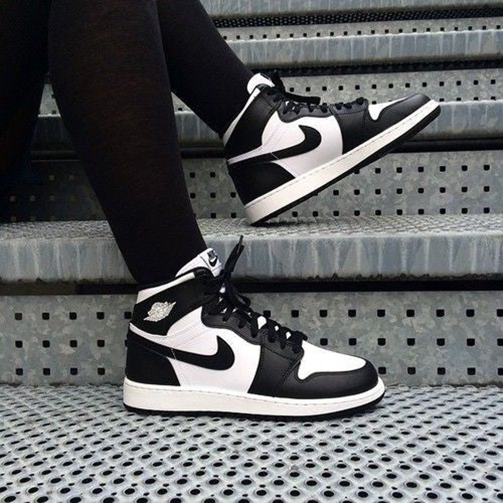 Air Jordan Retro 1 Black white UA quality